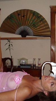 Serving Pussy for Dinner! a Candi Annie Photo Series MILF Rimming Good!