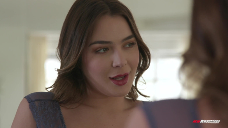 New Sensations: Blair suge pentru prima dată o sesiune de grup