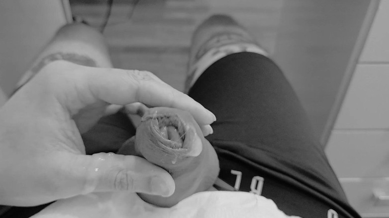 Lkdick8: Хочешь выпить моё молоко?