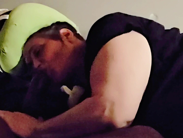 Magic gums: Hetero ein student trifft sein mark für gumjobs von stiefmutter