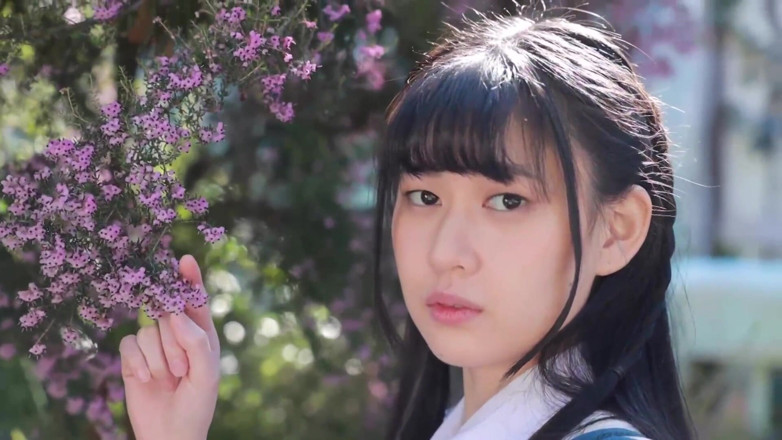 Strix: Hitomi Yoshikawa - Love Scandal