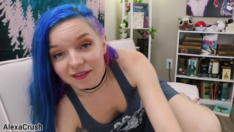 AlexaCrush: Une gameuse vous suce la bite
