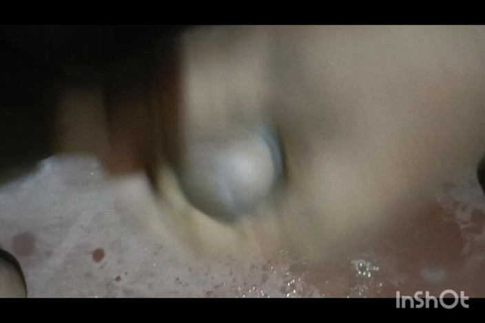 LegalVector8: Il leader della fraternità mostra le ragazze bisessuali che scopano...