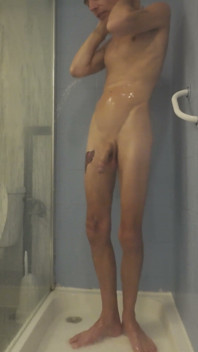 Můj Soused Se Ke Mně Připojil Ve Sprše, Zatímco Můj Manžel Byl Venku Se Svými Přáteli