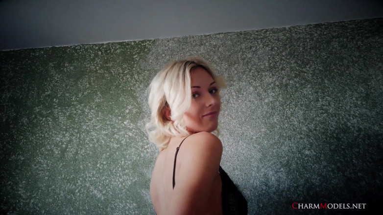 CharmModels: Tiffany 新的完美女孩与透明内衣视频