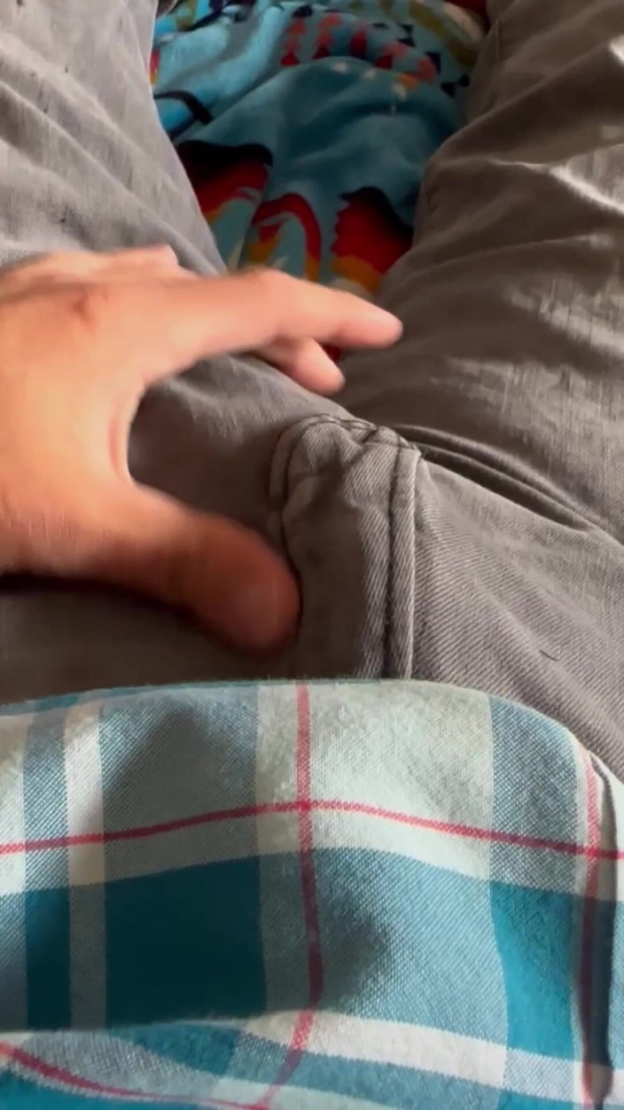 Gay Soldier Stuff: Esercito Solider si masturba in Civies - un bel paio di...