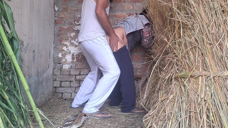 MHM: Gammal man övertygar sin hembiträde att ha sex med honom