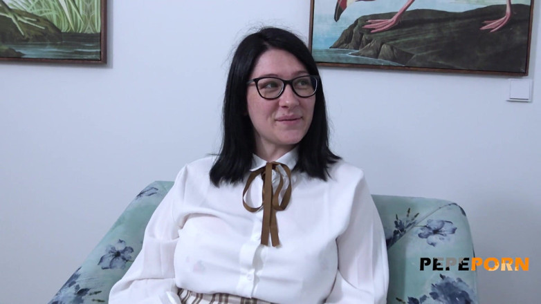 PepePorn: Prsatá sekretářka Meraki je přibita a škádlí našeho nadrženou trenérku Cobos