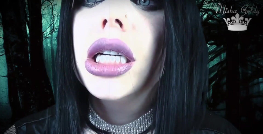 Goddess Misha Goldy: ! Princezna tmy tě spolkne část po části!