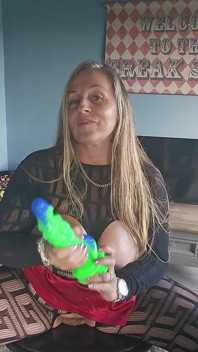 Orgasme avec un gode multiple