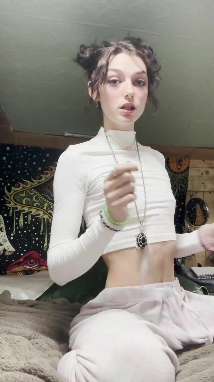 Shrooms Q: Riding My Dildo and Cumming with Hitachi
