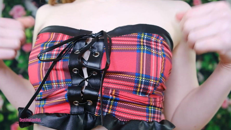 Destination Kat: Todo mundo começa a gozar