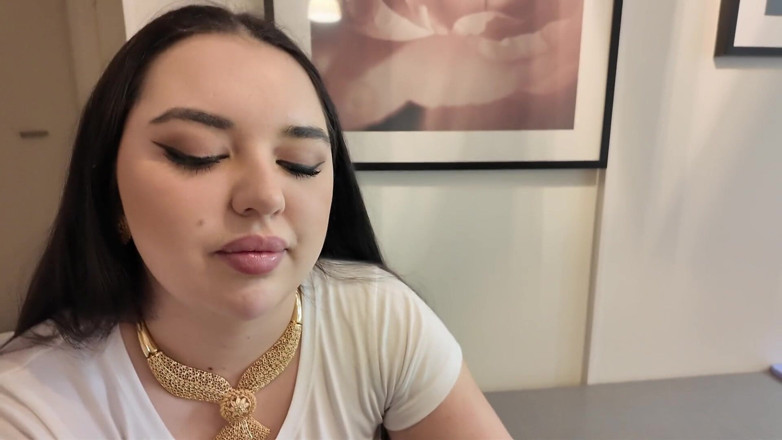 Amateur Homemade Porn: Une demi-sœur perse excitée à gros cul se fait baiser après...