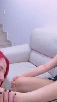 Berambut merah dikuasai oleh dominatrix rookie