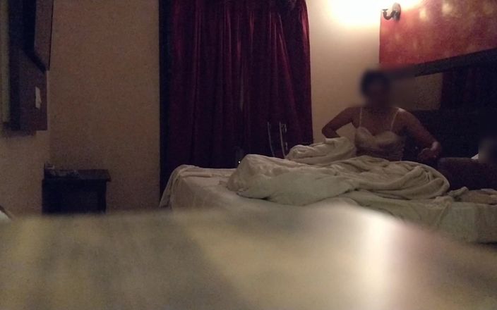 Trisha Hotness: Cam2_ надягають презерватив і катаються на великому члені, брудні розмови