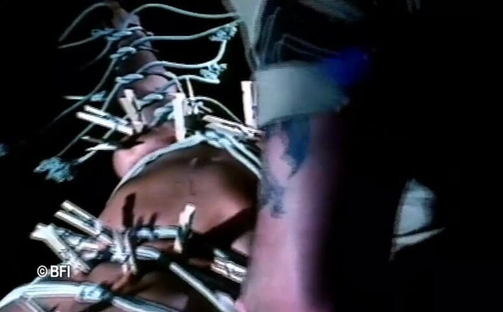 Dark room of slave seks: Retro-dominanz