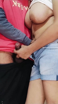 Bhabhi dikongkek bos untuk hutang suaminya