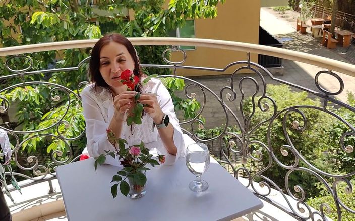 Tumanova Alina: शानदार! मेरी सौतेली मम्मी ने अपने पड़ोसी के साथ अपनी यादें साझा कीं कि पति की अनुपस्थिति में मैंने उसे कैसे चोदा