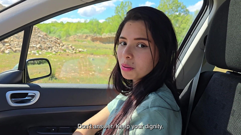 Labestiaylabella: Aldatan evli kadın herkesin içinde komşusuyla arabanın içinde sert ayakla...