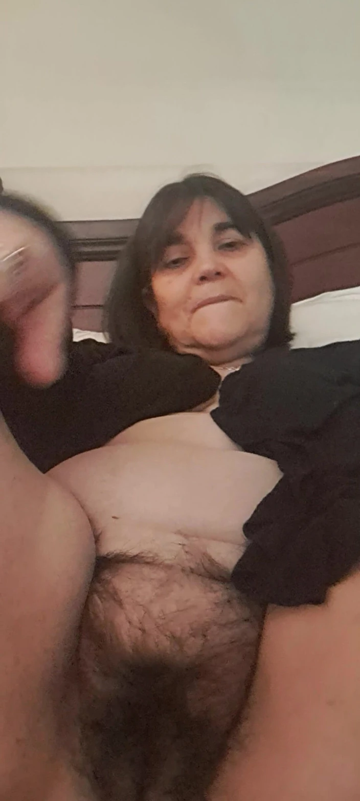 Mommy big hairy pussy: MILF's Christmas Gift