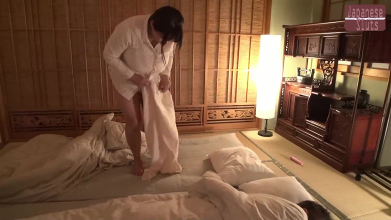 Juicy Bounce JAV Club: My Forbidden Affair - Wrapped in Her Voluptuous Body - Chapter4