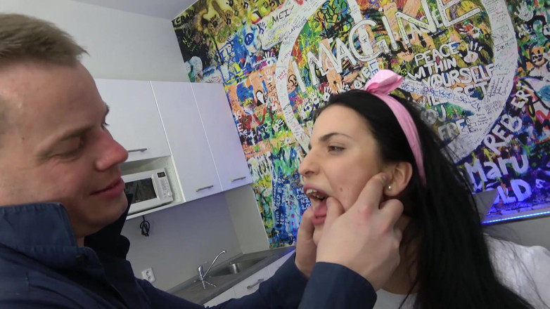 Fetish Xtreme: Extreme spitting, gagging