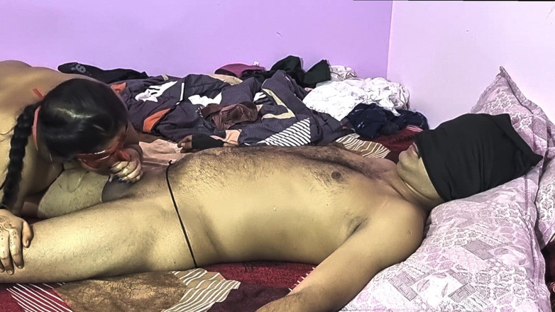 Realsexhub: chodne laayak sauteli mammi ki sautele bete ke saath chudaee