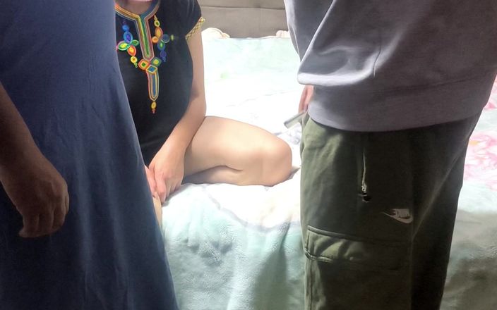Cuckold Arabic: 埃及阿拉伯女郎在绿帽男面前操他的淫荡老婆