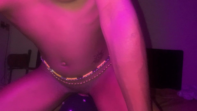 DivaHouz: Juicy Fat African Teen Pussy POV She Sits in My...