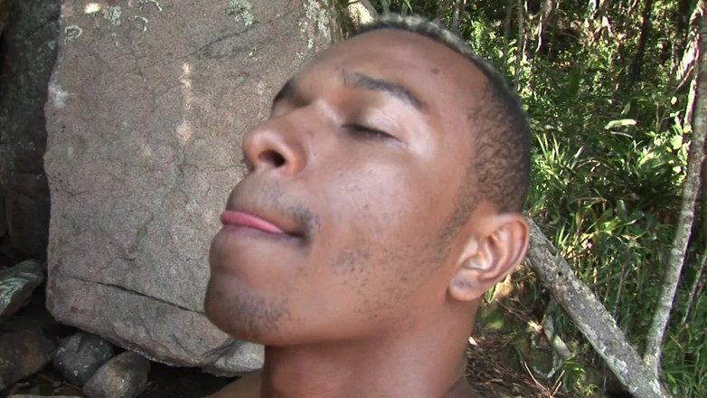 Femdom Austria Boys: Exótico trio na selva