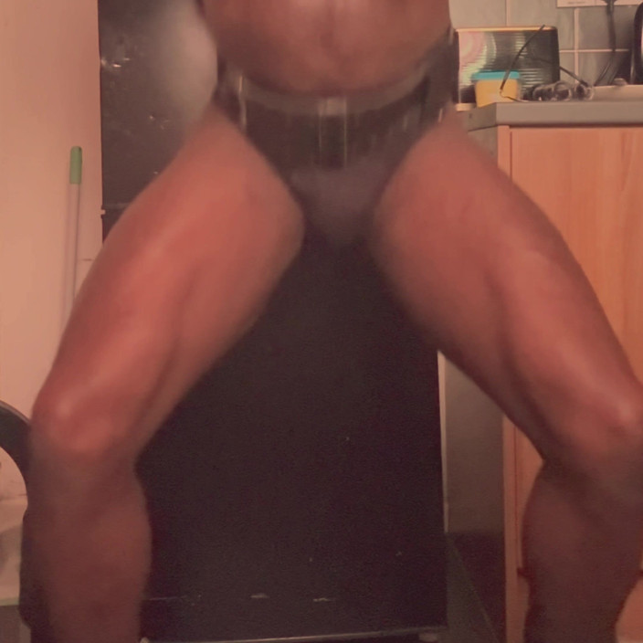 Black mature kinky muscle: Fishnet Gear Squat &amp; Wank Session