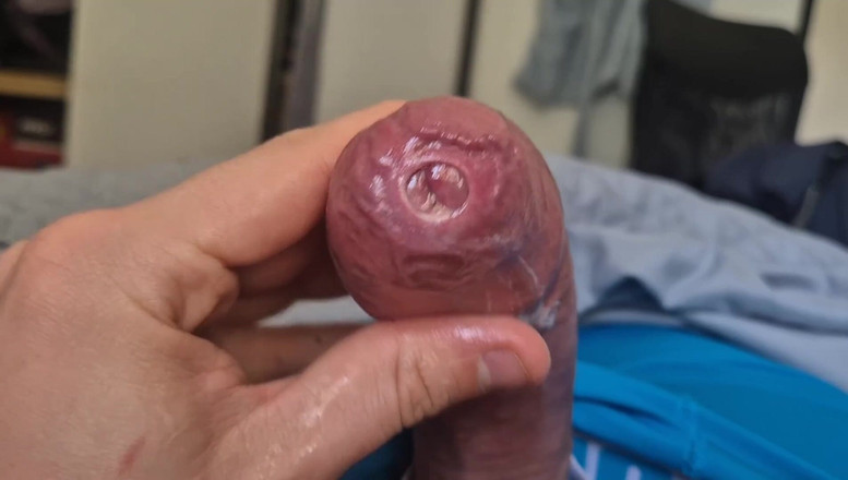 GloomyChase977: Prim-plan cu spermă în pulă cu picurare