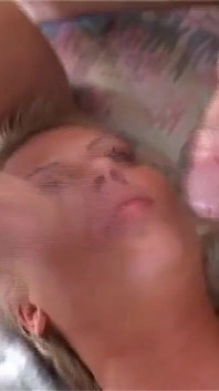 Nymphomanische MILF-schlampen lieben harten sex und schwanzlutschen in perversen orgien mit mädchen, ganzer film in HD