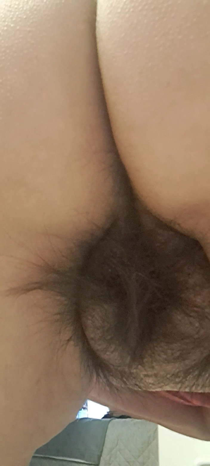 Mommy big hairy pussy: Очищення пизди