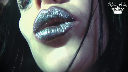 Goddess Misha Goldy: Yeni metal ruj ibadeti