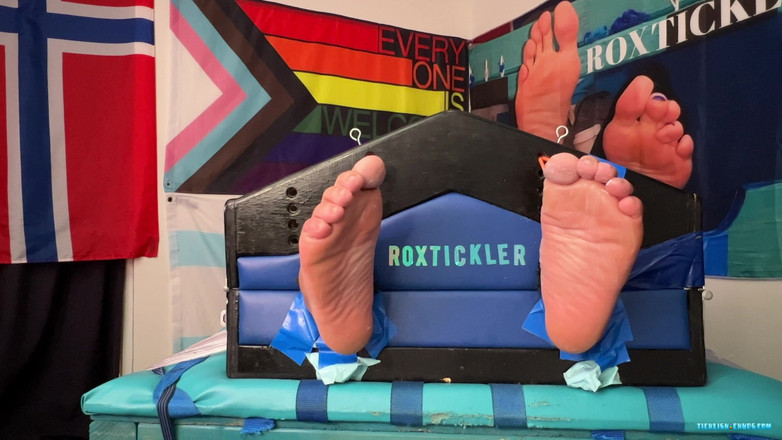 Ticklish Chubs: La prima volta di paffuto oscar