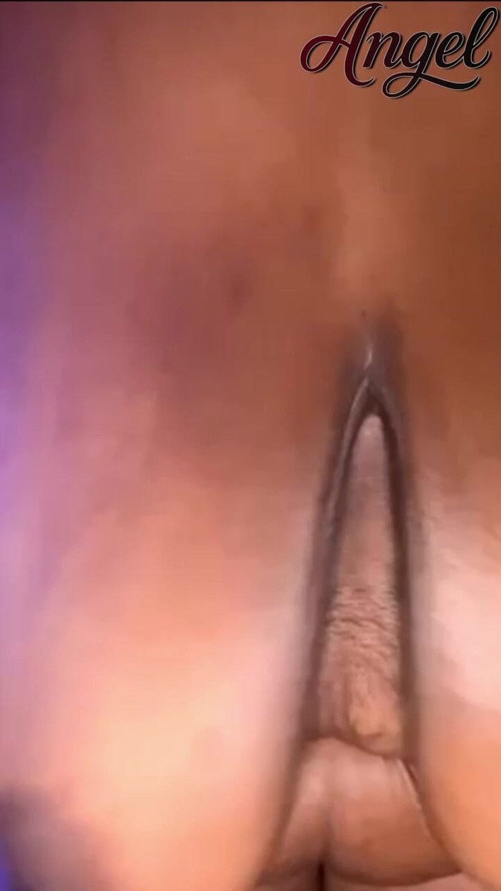 Angel Big B: Tanzen, angeben und dir das Große ins Gesicht reiben