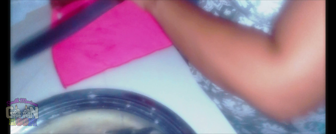 LiL Latin Goddess: Southmericangoonroom - Feet Are Latina Best Friend