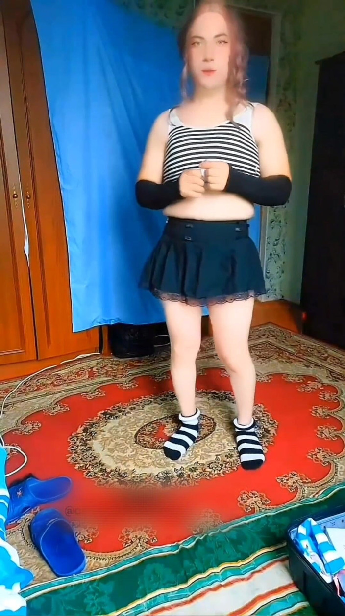 Kitty_Cross: 同性恋娘娘腔变装者白人大屁股大屁股赃物女孩男孩 mtf lgbt 女士 男孩 女性男孩 底部 可爱