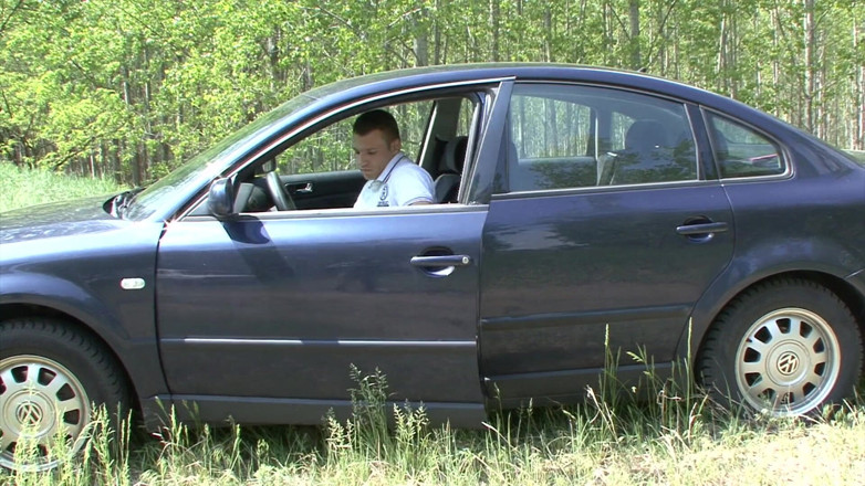Cum Outdoor: Šukání chlupaté kundičky nevlastní sestry v přírodě