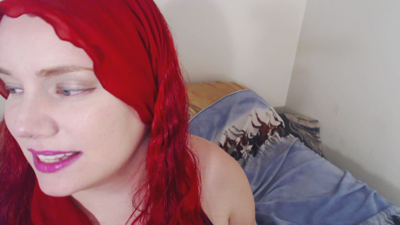 Scarlet Vixen: Besando fetiche aceitado tetas escupe, lame