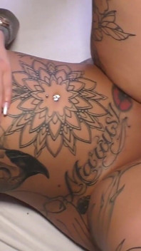 Beth Adams Christmas Creampie Gangbang