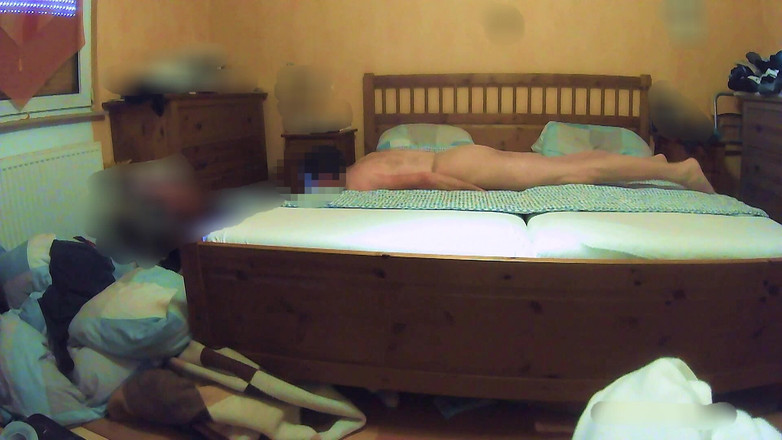 Mark Hannes: Трах в колготках и мастурбация