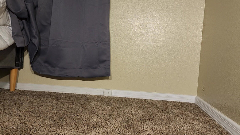 Uncut and Horny: Uderzając... i Pokazywanie mojego tyłka