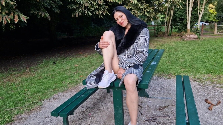 Nicky Brill: Memek aduhai cewek ini dientot habis-habisan sama kontol besar sampai...