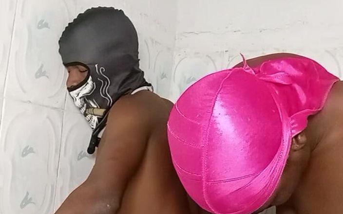 Sexydaddy: Baise torride sans capote