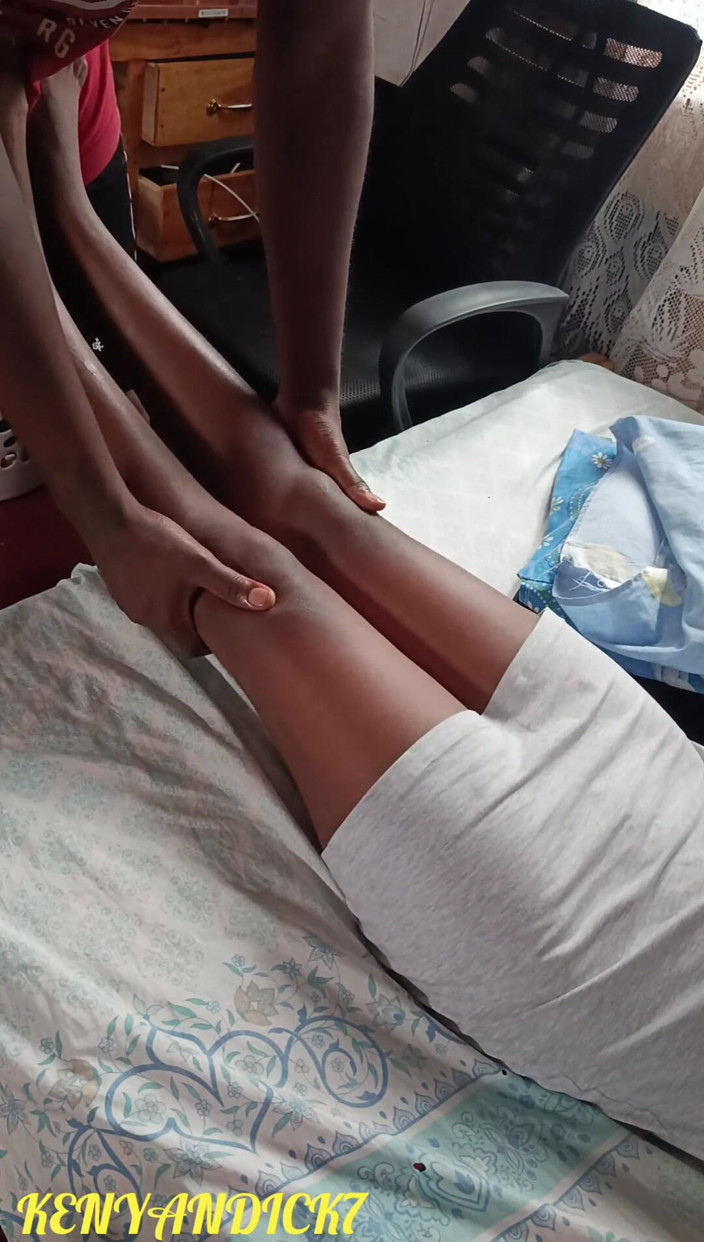Kenyan Dick7: Une gloire du matin baise une petite femme en chocolat à...