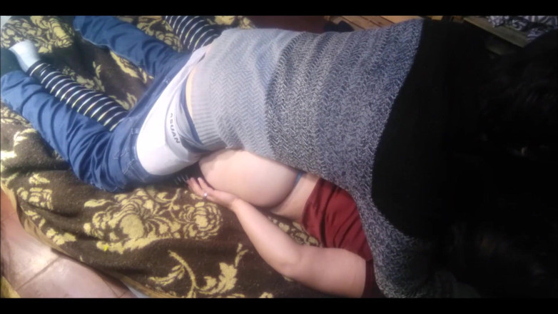 Fitcure1: Adoro quel perizoma blu chiaro e la metto su quattro