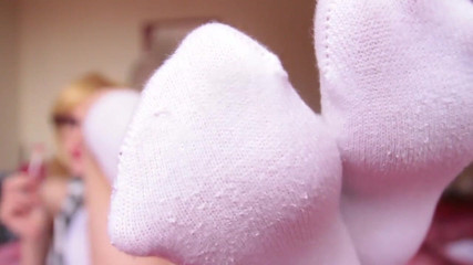 Lady Mesmeratrix Official: Socken riechen