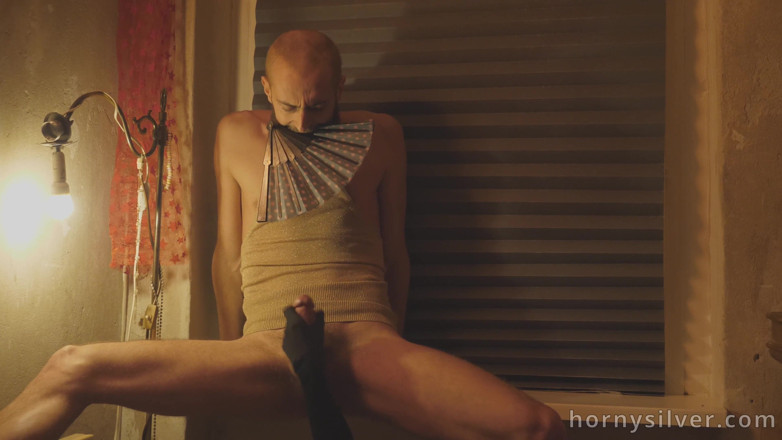 Jerking studs: Тайная рука